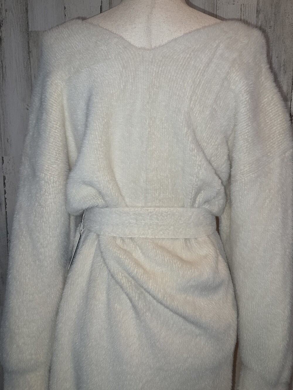 Express Fuzzy Eyelash Knit Sweater Dress Ivory Belted V-Neck Long Sleeve NWT L - Picture 4 of 12